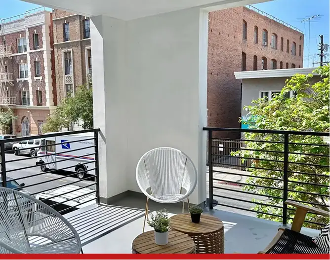 Nabi Apartments